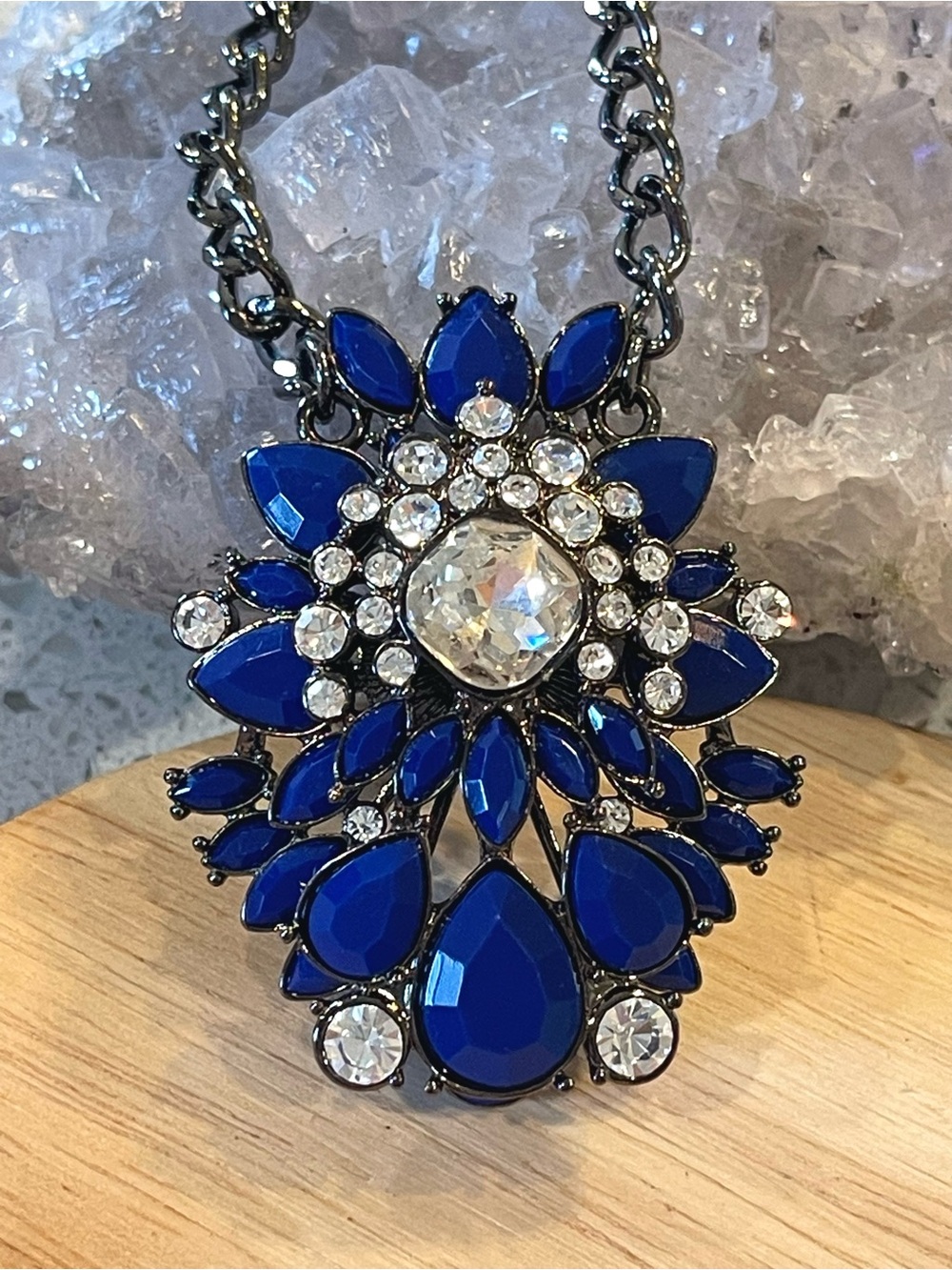 🌑NWT Park Lane Spellbound Crystal Gunmetal Necklace🌑 - Picture 4 of 4